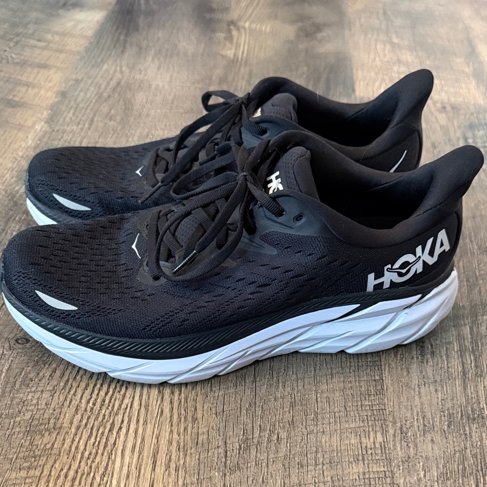 Hoka Clifton 8